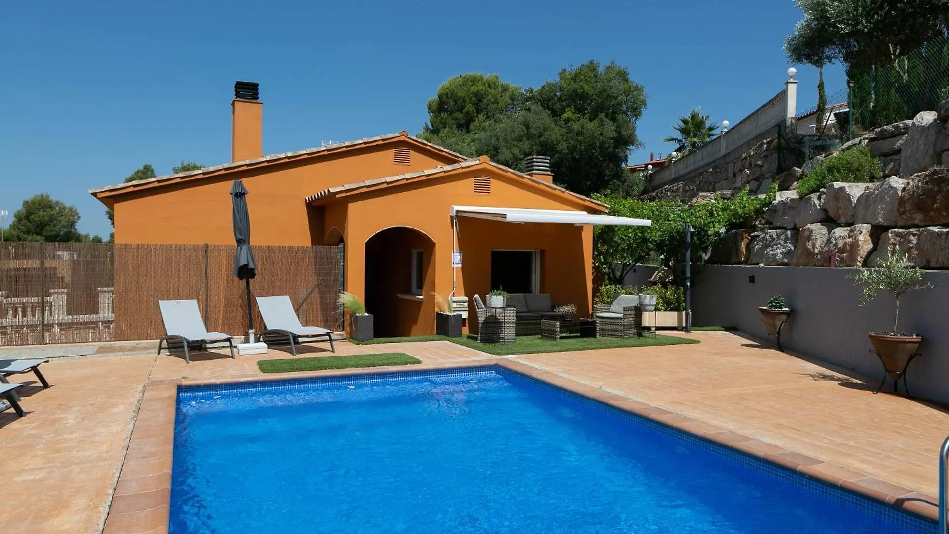 Villa W Pool In Begur H14