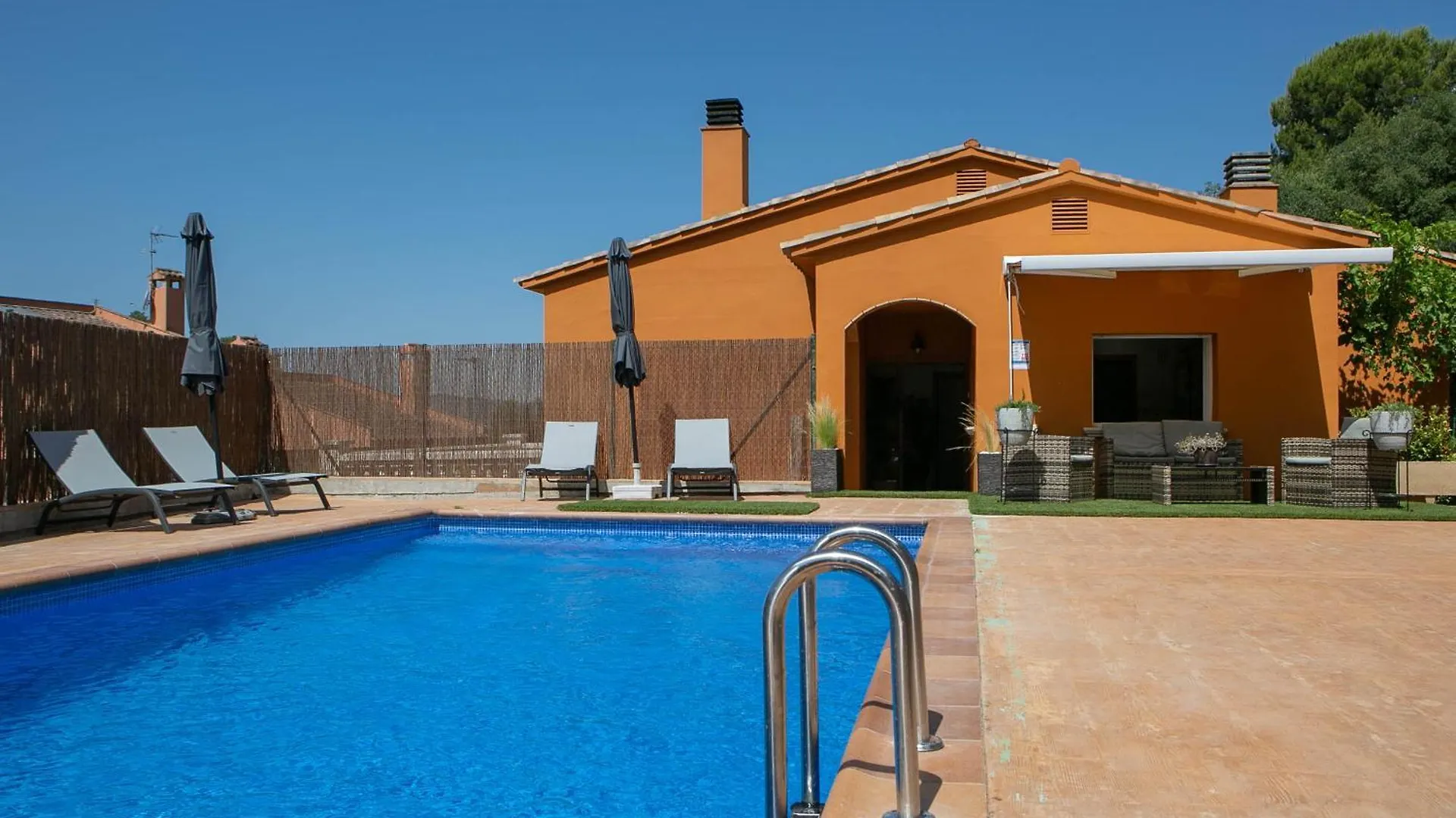 Villa W Pool In Begur H14